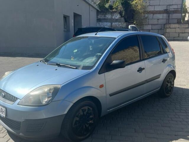 Сірий Форд Фієста, об'ємом двигуна 1.4 л та пробігом 298 тис. км за 3100 $, фото 1 на Automoto.ua