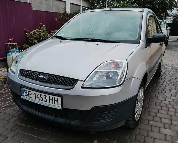 Серый Форд Фиеста, объемом двигателя 0 л и пробегом 141 тыс. км за 3500 $, фото 1 на Automoto.ua