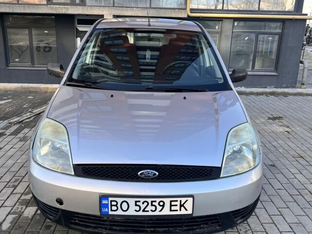Сірий Форд Фієста, об'ємом двигуна 1.4 л та пробігом 212 тис. км за 4000 $, фото 1 на Automoto.ua
