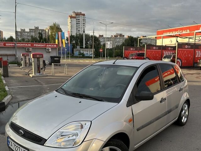 Сірий Форд Фієста, об'ємом двигуна 1.4 л та пробігом 162 тис. км за 4257 $, фото 1 на Automoto.ua