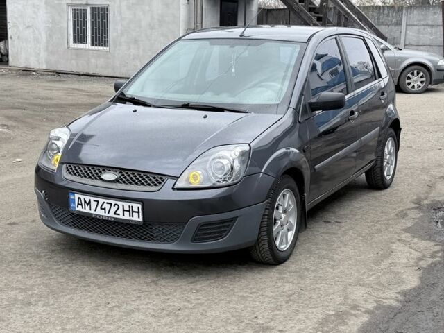 Сірий Форд Фієста, об'ємом двигуна 1.4 л та пробігом 190 тис. км за 3700 $, фото 1 на Automoto.ua