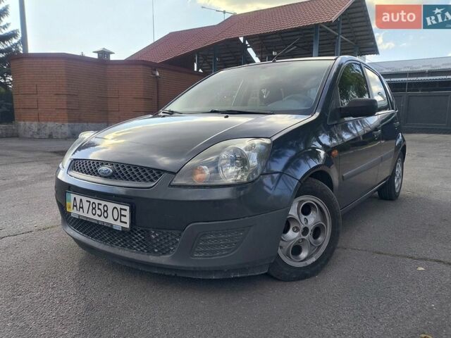 Сірий Форд Фієста, об'ємом двигуна 1.3 л та пробігом 308 тис. км за 3300 $, фото 1 на Automoto.ua