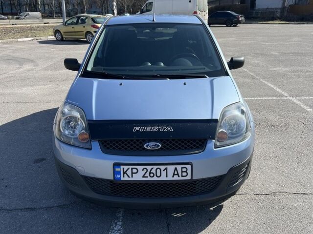 Сірий Форд Фієста, об'ємом двигуна 1.4 л та пробігом 205 тис. км за 3900 $, фото 1 на Automoto.ua
