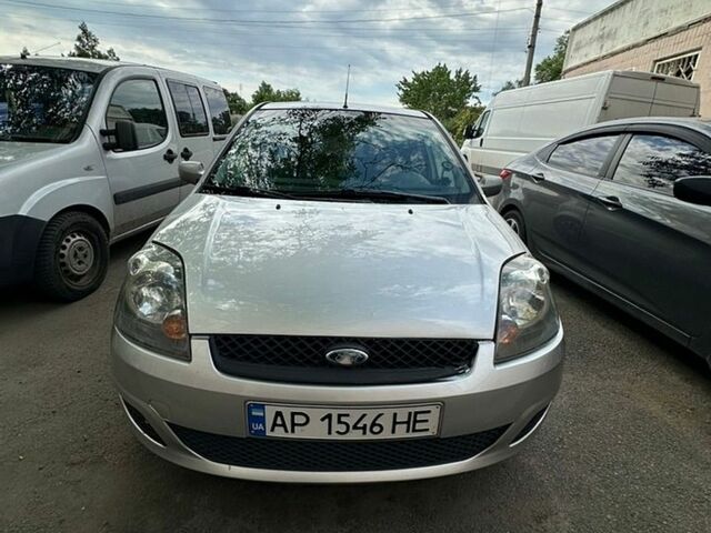 Сірий Форд Фієста, об'ємом двигуна 1.39 л та пробігом 252 тис. км за 3200 $, фото 1 на Automoto.ua