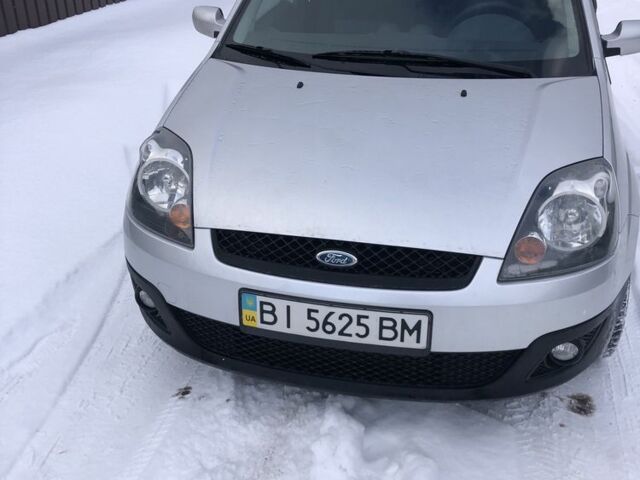 Сірий Форд Фієста, об'ємом двигуна 1.4 л та пробігом 240 тис. км за 3700 $, фото 1 на Automoto.ua