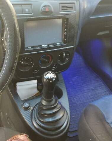 Серый Форд Фиеста, объемом двигателя 1.4 л и пробегом 160 тыс. км за 3000 $, фото 1 на Automoto.ua