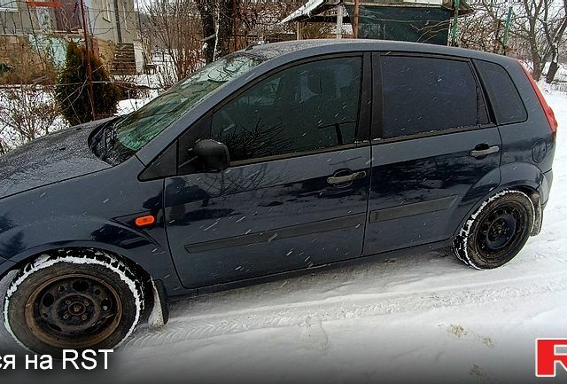 Сірий Форд Фієста, об'ємом двигуна 1.2 л та пробігом 300 тис. км за 3100 $, фото 1 на Automoto.ua