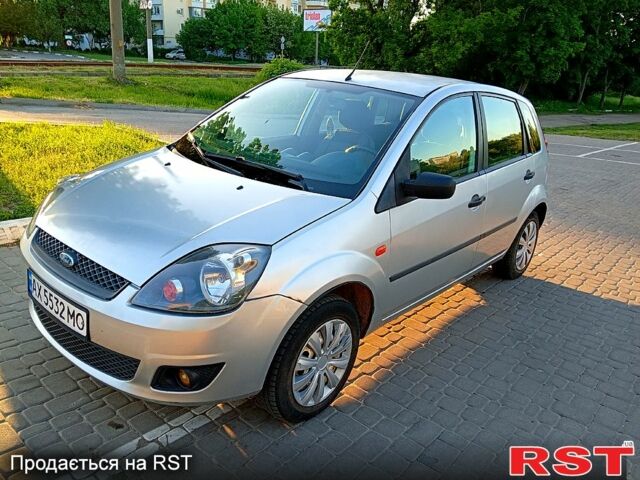 Серый Форд Фиеста, объемом двигателя 1.2 л и пробегом 188 тыс. км за 3100 $, фото 1 на Automoto.ua