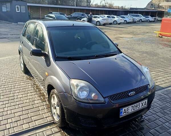 Сірий Форд Фієста, об'ємом двигуна 1.2 л та пробігом 150 тис. км за 3500 $, фото 1 на Automoto.ua