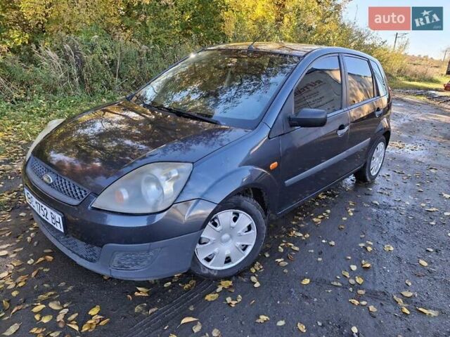 Серый Форд Фиеста, объемом двигателя 1.39 л и пробегом 292 тыс. км за 2700 $, фото 1 на Automoto.ua