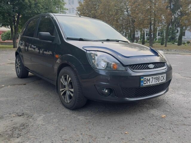 Сірий Форд Фієста, об'ємом двигуна 1.39 л та пробігом 198 тис. км за 3500 $, фото 1 на Automoto.ua
