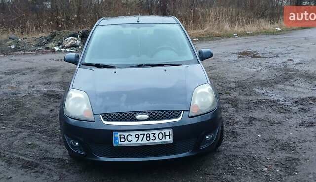 Серый Форд Фиеста, объемом двигателя 1.39 л и пробегом 176 тыс. км за 2100 $, фото 1 на Automoto.ua