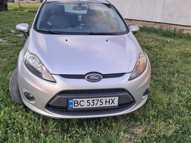 Сірий Форд Фієста, об'ємом двигуна 1.56 л та пробігом 227 тис. км за 4600 $, фото 1 на Automoto.ua