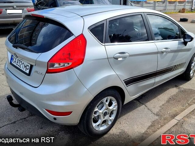 Серый Форд Фиеста, объемом двигателя 1.4 л и пробегом 168 тыс. км за 7200 $, фото 1 на Automoto.ua