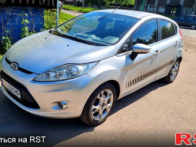 Сірий Форд Фієста, об'ємом двигуна 1.4 л та пробігом 174 тис. км за 6500 $, фото 1 на Automoto.ua