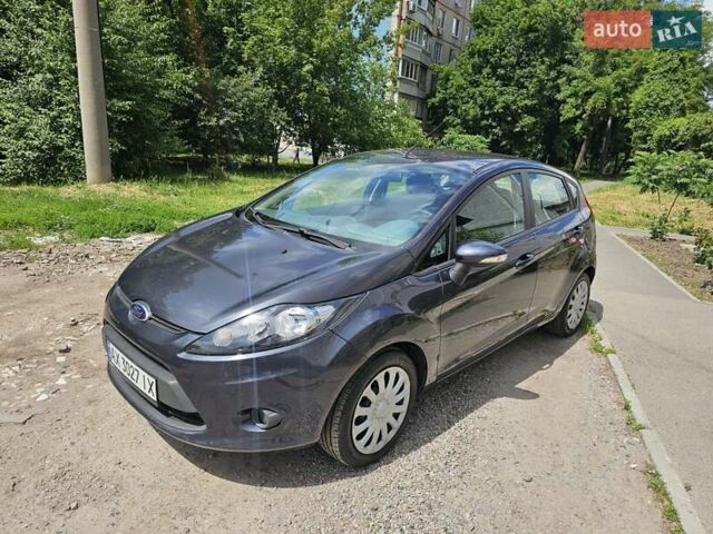 Сірий Форд Фієста, об'ємом двигуна 1.25 л та пробігом 69 тис. км за 5700 $, фото 1 на Automoto.ua