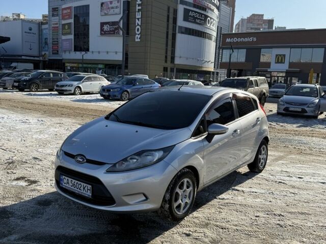 Сірий Форд Фієста, об'ємом двигуна 1.4 л та пробігом 136 тис. км за 7199 $, фото 1 на Automoto.ua