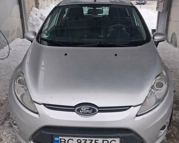 Сірий Форд Фієста, об'ємом двигуна 1.56 л та пробігом 300 тис. км за 4200 $, фото 1 на Automoto.ua