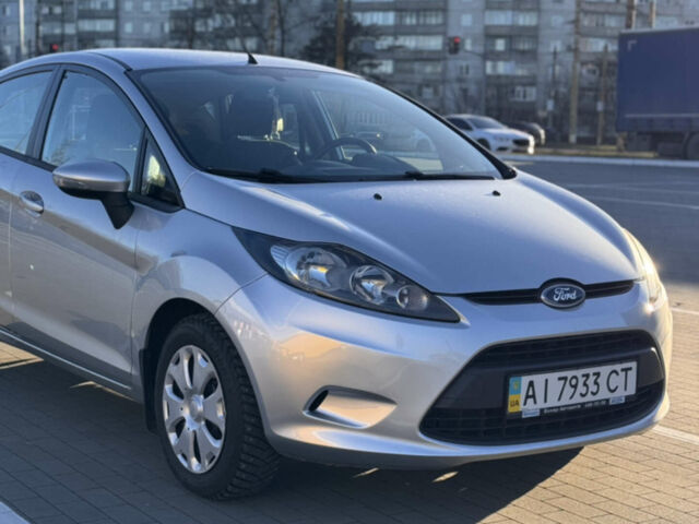 Сірий Форд Фієста, об'ємом двигуна 1.25 л та пробігом 196 тис. км за 5600 $, фото 1 на Automoto.ua
