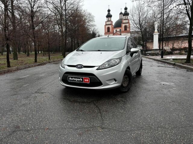 Сірий Форд Фієста, об'ємом двигуна 1.2 л та пробігом 239 тис. км за 5990 $, фото 1 на Automoto.ua