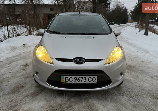 Сірий Форд Фієста, об'ємом двигуна 1.2 л та пробігом 78 тис. км за 6300 $, фото 1 на Automoto.ua
