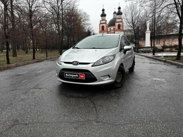 Сірий Форд Фієста, об'ємом двигуна 1.2 л та пробігом 239 тис. км за 5990 $, фото 1 на Automoto.ua