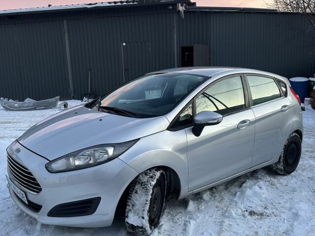 Сірий Форд Фієста, об'ємом двигуна 1.6 л та пробігом 159 тис. км за 4200 $, фото 1 на Automoto.ua