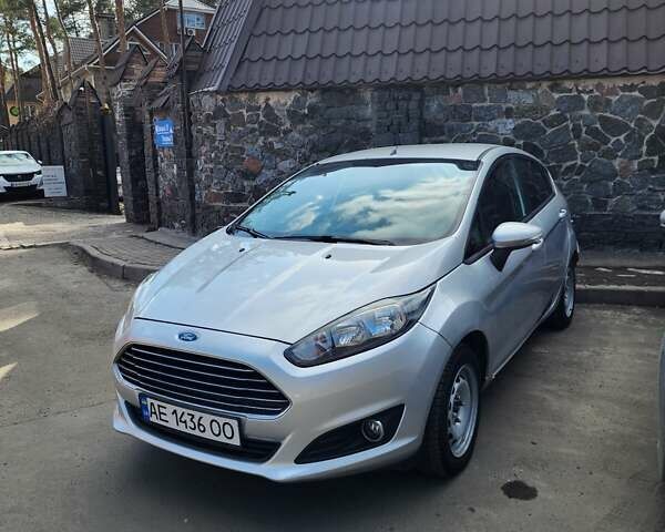 Сірий Форд Фієста, об'ємом двигуна 1 л та пробігом 166 тис. км за 5700 $, фото 1 на Automoto.ua