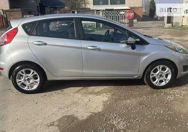 Серый Форд Фиеста, объемом двигателя 1.6 л и пробегом 207 тыс. км за 6500 $, фото 1 на Automoto.ua