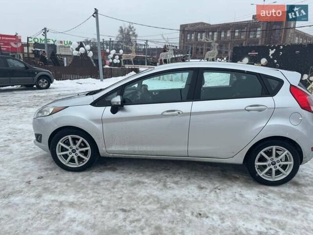 Серый Форд Фиеста, объемом двигателя 1.6 л и пробегом 127 тыс. км за 7900 $, фото 1 на Automoto.ua