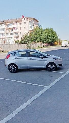 Серый Форд Фиеста, объемом двигателя 1.5 л и пробегом 247 тыс. км за 7000 $, фото 1 на Automoto.ua