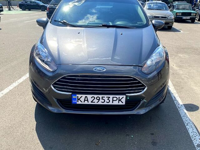 Серый Форд Фиеста, объемом двигателя 1.6 л и пробегом 77 тыс. км за 10300 $, фото 1 на Automoto.ua