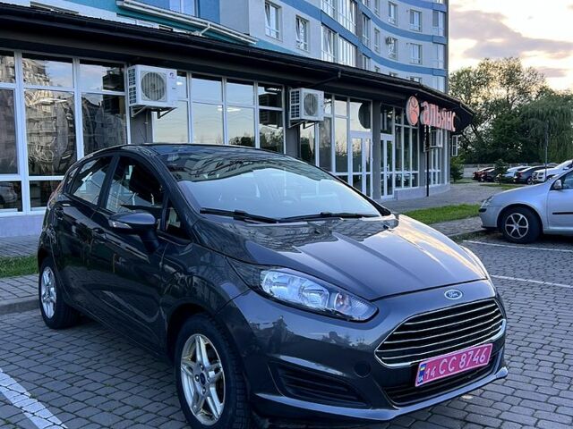 Серый Форд Фиеста, объемом двигателя 1.6 л и пробегом 157 тыс. км за 8900 $, фото 1 на Automoto.ua