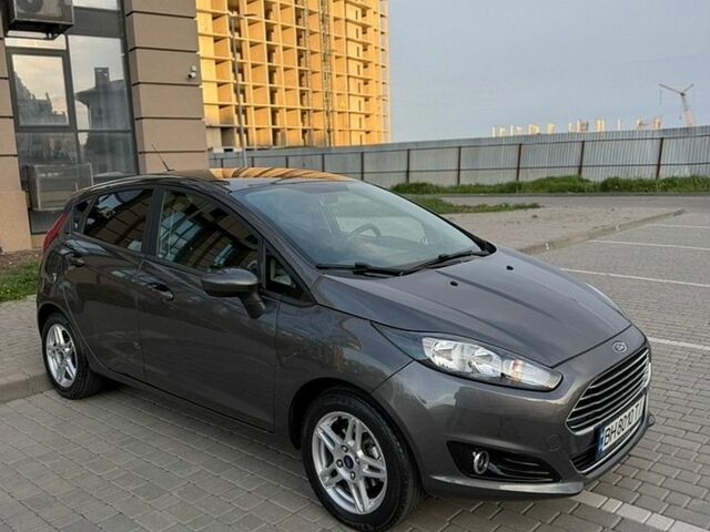 Сірий Форд Фієста, об'ємом двигуна 1.6 л та пробігом 101 тис. км за 8400 $, фото 1 на Automoto.ua