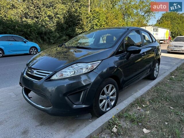 Сірий Форд Фієста, об'ємом двигуна 1.6 л та пробігом 228 тис. км за 3500 $, фото 1 на Automoto.ua