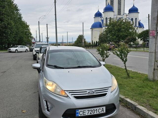 Сірий Форд Фієста, об'ємом двигуна 1.6 л та пробігом 131 тис. км за 4800 $, фото 1 на Automoto.ua