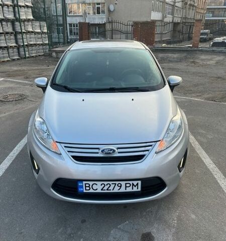 Сірий Форд Фієста, об'ємом двигуна 1.6 л та пробігом 227 тис. км за 6500 $, фото 1 на Automoto.ua