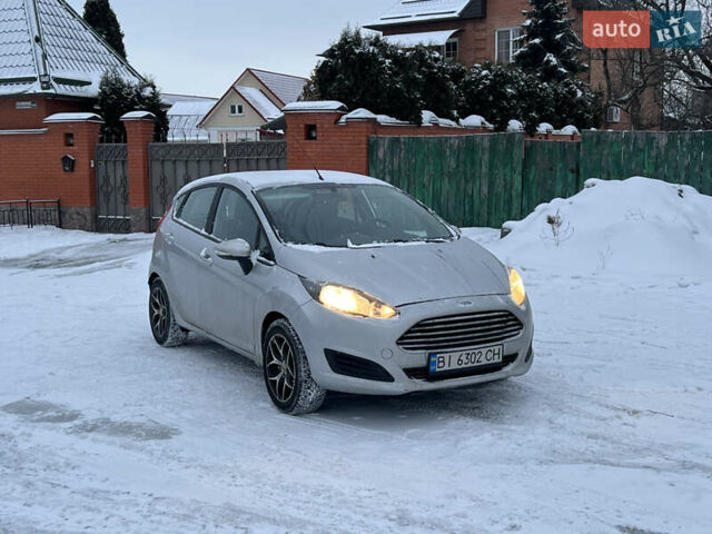 Серый Форд Фиеста, объемом двигателя 1.5 л и пробегом 209 тыс. км за 6500 $, фото 1 на Automoto.ua