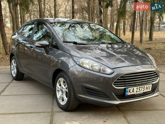 Сірий Форд Фієста, об'ємом двигуна 1.6 л та пробігом 180 тис. км за 7000 $, фото 1 на Automoto.ua