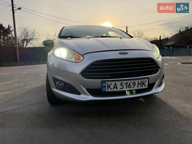 Сірий Форд Фієста, об'ємом двигуна 1.6 л та пробігом 89 тис. км за 6300 $, фото 1 на Automoto.ua