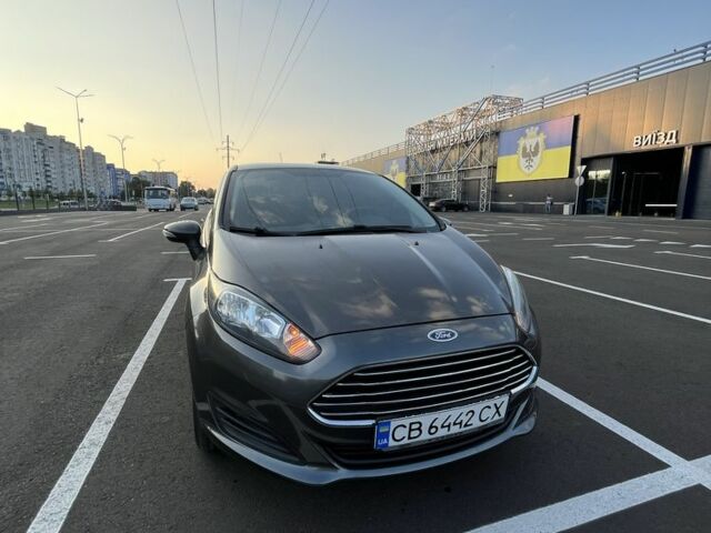 Серый Форд Фиеста, объемом двигателя 1.6 л и пробегом 256 тыс. км за 6500 $, фото 1 на Automoto.ua