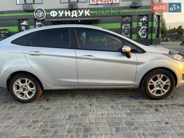 Сірий Форд Фієста, об'ємом двигуна 1.6 л та пробігом 315 тис. км за 6200 $, фото 1 на Automoto.ua