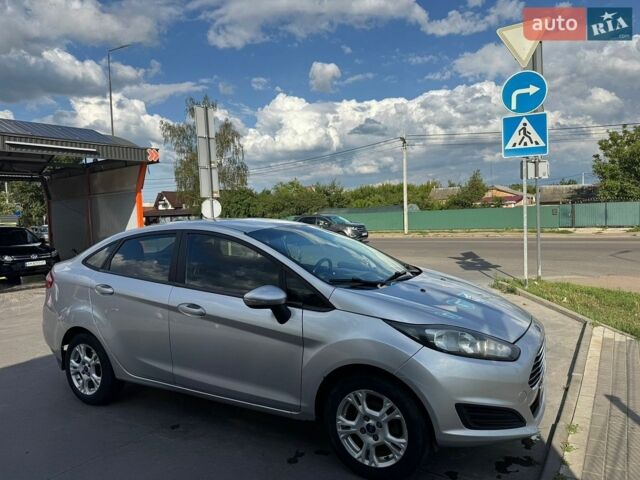 Серый Форд Фиеста, объемом двигателя 1.6 л и пробегом 157 тыс. км за 6500 $, фото 1 на Automoto.ua