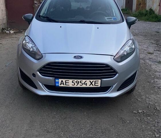 Сірий Форд Фієста, об'ємом двигуна 1.6 л та пробігом 140 тис. км за 6500 $, фото 1 на Automoto.ua