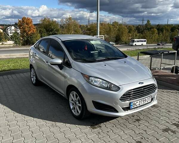 Серый Форд Фиеста, объемом двигателя 1.6 л и пробегом 195 тыс. км за 8000 $, фото 1 на Automoto.ua