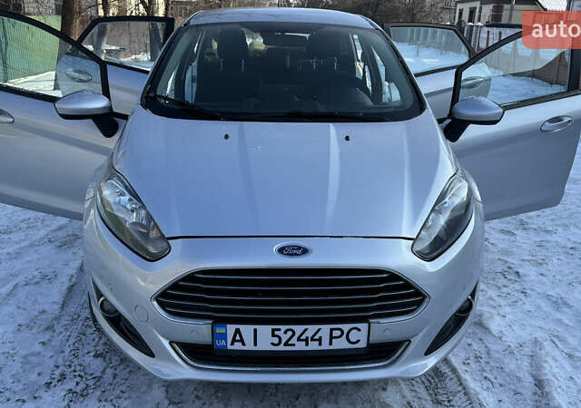 Сірий Форд Фієста, об'ємом двигуна 1.6 л та пробігом 95 тис. км за 8600 $, фото 1 на Automoto.ua
