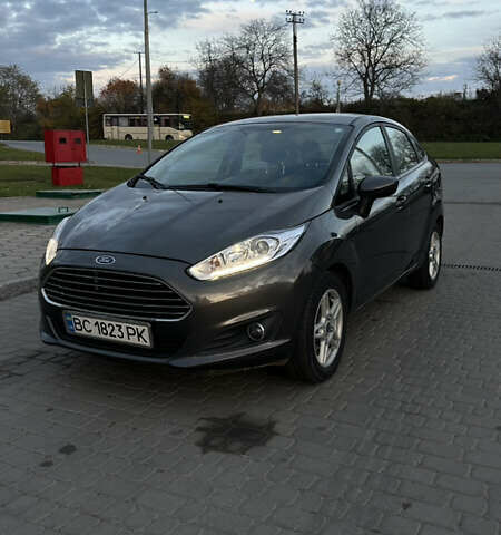 Сірий Форд Фієста, об'ємом двигуна 1.6 л та пробігом 112 тис. км за 7500 $, фото 1 на Automoto.ua