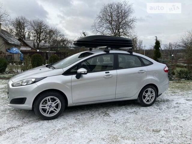 Сірий Форд Фієста, об'ємом двигуна 1.6 л та пробігом 106 тис. км за 8100 $, фото 1 на Automoto.ua