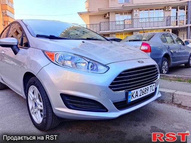 Серый Форд Фиеста, объемом двигателя 1.6 л и пробегом 138 тыс. км за 8250 $, фото 1 на Automoto.ua