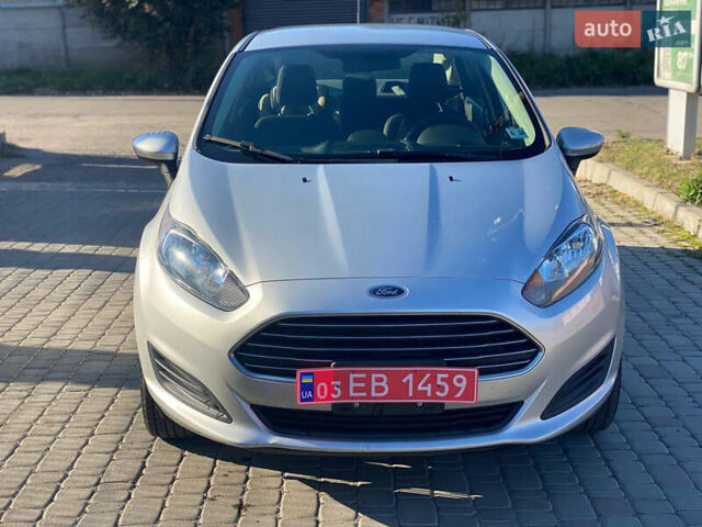 Серый Форд Фиеста, объемом двигателя 1.6 л и пробегом 176 тыс. км за 8400 $, фото 1 на Automoto.ua